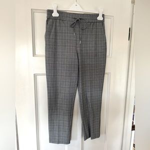Nicole Miller Cropped Pants